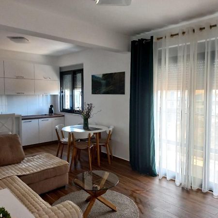 Iraida-4 Apartamento Dobra Voda Exterior foto