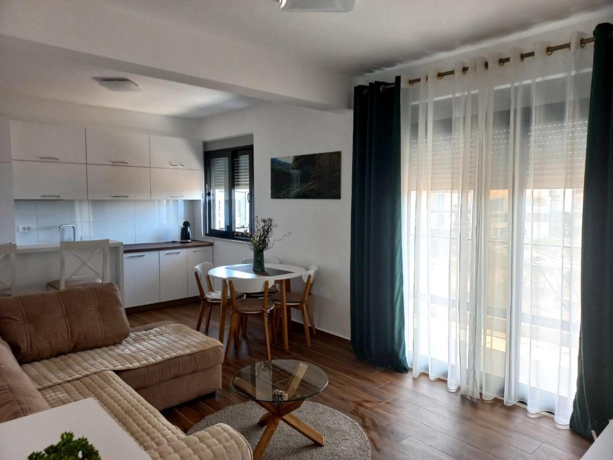 Iraida-4 Apartamento Dobra Voda Exterior foto