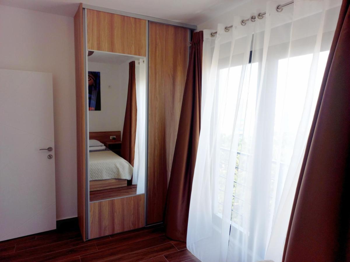 Iraida-4 Apartamento Dobra Voda Exterior foto